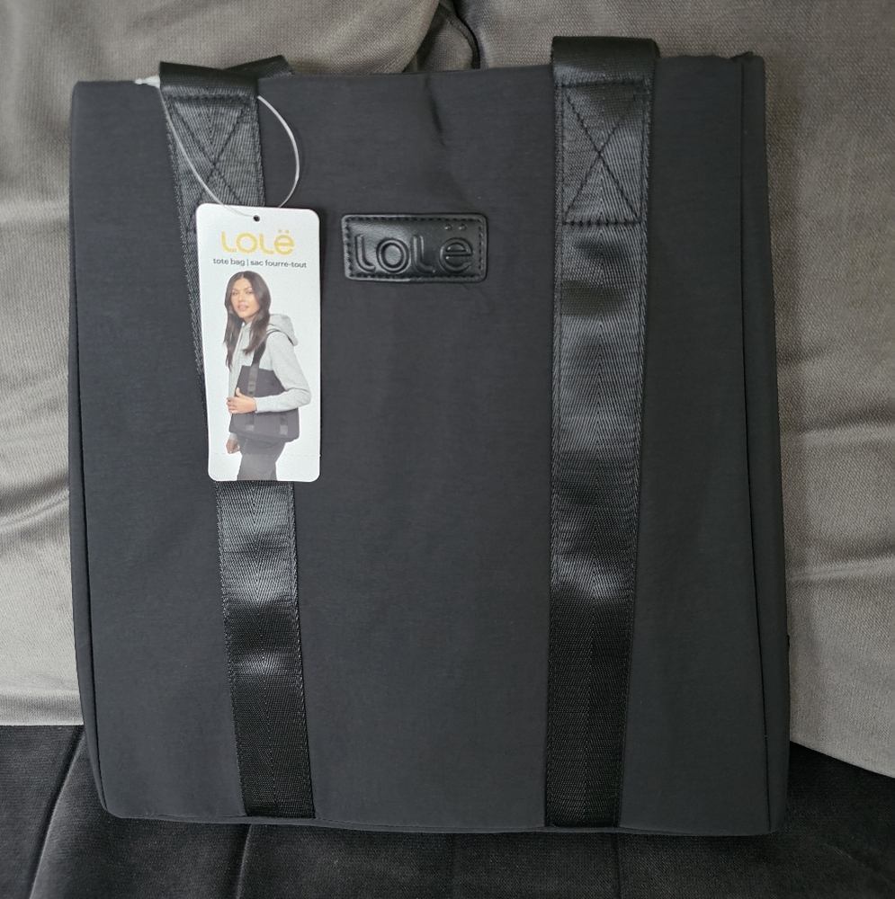 Lolë Mile-End Convertible Bag